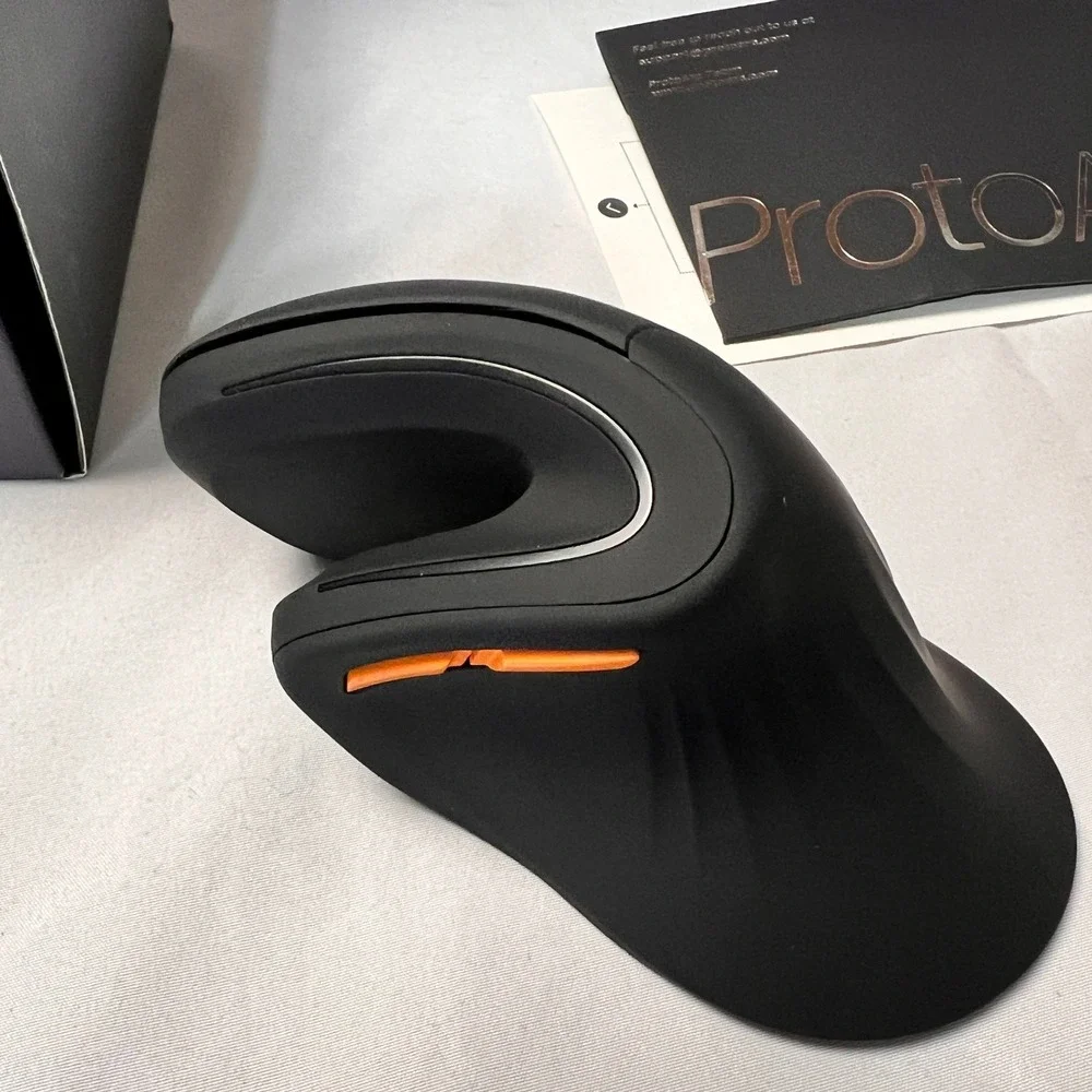 ProtoArc EM11 NL Rechargeable Multi-Device Ergonomic Vertical Mouse Black‎
